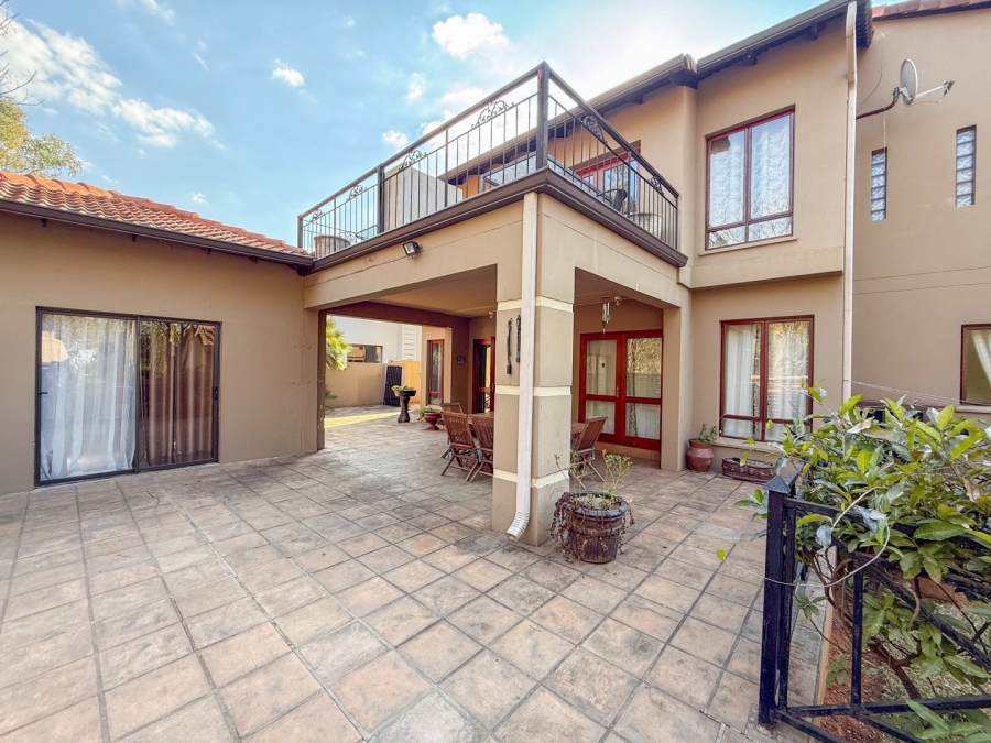4 Bedroom Property for Sale in Eagles Landing North West